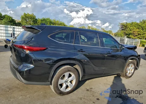 2021 Toyota Highlander L z USA, uszkodzony, nr VIN 5TDZZRAH4MS052160